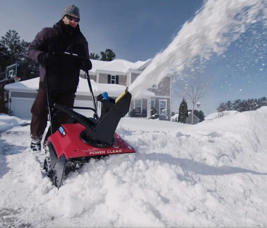 Toro Power Clear 721 E 21 in. Single-Stage Gas Snow Blower (38753)